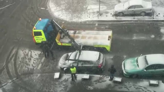 Новая полиция забирает автомобили по Саксаганского, Киев